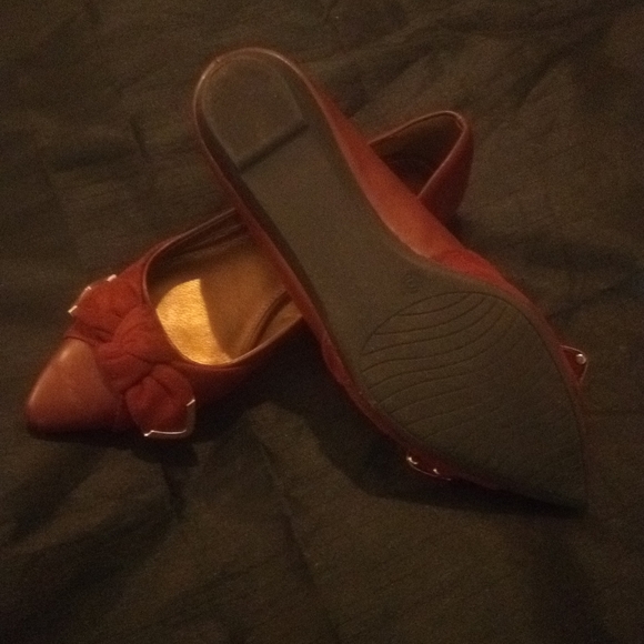 Dress or casual ballet flat - Picture 2 of 3